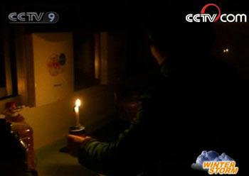 Thanks to the resumption of the natural gas supply, three meals a day is still normal at the Huang's family.