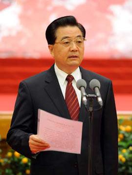 Chinese&nbsp;President&nbsp;Hu&nbsp;Jintao,&nbsp;also&nbsp;general&nbsp;secretary&nbsp;of&nbsp;the&nbsp;Communist&nbsp;Party&nbsp;of&nbsp;China&nbsp;(CPC)&nbsp;Central&nbsp;Committee&nbsp;and&nbsp;chairman&nbsp;of&nbsp;the&nbsp;Central&nbsp;Military&nbsp;Commission,&nbsp;delivers&nbsp;a&nbsp;speech&nbsp;at&nbsp;a&nbsp;grand&nbsp;Spring&nbsp;Festival&nbsp;gathering&nbsp;in&nbsp;Beijing,&nbsp;capital&nbsp;of&nbsp;China,&nbsp;Feb.&nbsp;5,&nbsp;2008.&nbsp;The&nbsp;celebration&nbsp;was&nbsp;jointly&nbsp;held&nbsp;by&nbsp;the&nbsp;CPC&nbsp;Central&nbsp;Committee&nbsp;and&nbsp;the&nbsp;State&nbsp;Council&nbsp;on&nbsp;Tuesday.(Xinhua&nbsp;Photo)