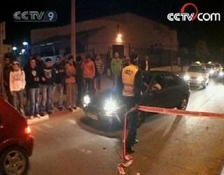 Two&nbsp;brothers&nbsp;aged&nbsp;eight&nbsp;and&nbsp;19,&nbsp;have&nbsp;been&nbsp;seriously&nbsp;hurt&nbsp;after&nbsp;a&nbsp;rocket&nbsp;from&nbsp;Gaza&nbsp;slammed&nbsp;into&nbsp;the&nbsp;center&nbsp;of&nbsp;an&nbsp;Israeli&nbsp;border&nbsp;town.(CCTV.com)