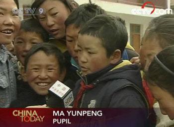 Pupil Ma Yunpeng said, "We couldn't go to school last week. I couldn't play with my friends. I hope that will not happen again, I want to go to school everyday."