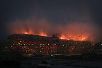 Fireworks&nbsp;explode&nbsp;over&nbsp;the&nbsp;National&nbsp;Stadium,&nbsp;also&nbsp;known&nbsp;as&nbsp;the&nbsp;Bird's&nbsp;Nest,&nbsp;during&nbsp;a&nbsp;rehearsal&nbsp;for&nbsp;the&nbsp;opening&nbsp;ceremony&nbsp;of&nbsp;the&nbsp;2008&nbsp;Beijing&nbsp;Olympic&nbsp;Games&nbsp;at&nbsp;the&nbsp;Olympic&nbsp;Green&nbsp;in&nbsp;Beijing,&nbsp;July&nbsp;16,&nbsp;2008.&nbsp;[Agencies]