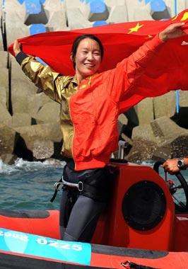Yin&nbsp;Jian&nbsp;celebrates&nbsp;after&nbsp;her&nbsp;win.
