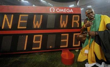 Usain&nbsp;Bolt&nbsp;of&nbsp;Jamaica&nbsp;celebrates&nbsp;after&nbsp;winning&nbsp;the&nbsp;men's&nbsp;200m&nbsp;final&nbsp;of&nbsp;the&nbsp;athletics&nbsp;competition&nbsp;in&nbsp;the&nbsp;National&nbsp;Stadium&nbsp;at&nbsp;the&nbsp;Beijing&nbsp;2008&nbsp;Olympic&nbsp;Games&nbsp;August&nbsp;20,&nbsp;2008.&nbsp;Bolt&nbsp;set&nbsp;a&nbsp;new&nbsp;world&nbsp;record&nbsp;with&nbsp;a&nbsp;timing&nbsp;of&nbsp;19.30&nbsp;seconds.&nbsp;[Agencies]&nbsp;