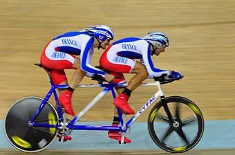 Olivier&nbsp;Donval&nbsp;(R)&nbsp;and&nbsp;John&nbsp;Saccomandi&nbsp;(L)&nbsp;of&nbsp;France&nbsp;compete&nbsp;in&nbsp;the&nbsp;men's&nbsp;individual&nbsp;pursuit&nbsp;(B&VI)&nbsp;cycling&nbsp;track&nbsp;competition&nbsp;during&nbsp;the&nbsp;2008&nbsp;Beijing&nbsp;Paralympic&nbsp;Games&nbsp;on&nbsp;September&nbsp;7,&nbsp;2008&nbsp;at&nbsp;the&nbsp;Laoshan&nbsp;Velodrome.[Agencies]