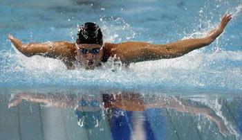 Tamas&nbsp;Sors&nbsp;of&nbsp;Hungary&nbsp;swims&nbsp;during&nbsp;the&nbsp;men's&nbsp;100m&nbsp;butterfly&nbsp;S9&nbsp;final&nbsp;at&nbsp;the&nbsp;National&nbsp;Aquatics&nbsp;Centre,&nbsp;also&nbsp;known&nbsp;as&nbsp;the&nbsp;Water&nbsp;Cube,&nbsp;in&nbsp;the&nbsp;Beijing&nbsp;2008&nbsp;Paralympic&nbsp;Games&nbsp;September&nbsp;7,&nbsp;2008.&nbsp;[Agencies]