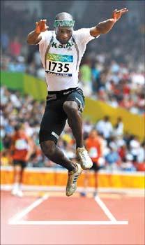 Osamah&nbsp;Alshanqiti&nbsp;competes&nbsp;in&nbsp;the&nbsp;men's&nbsp;triple&nbsp;jump&nbsp;F12&nbsp;yesterday.&nbsp;He&nbsp;won&nbsp;the&nbsp;first&nbsp;gold&nbsp;medal&nbsp;in&nbsp;Saudi&nbsp;Arabia's&nbsp;Paralympic&nbsp;history&nbsp;with&nbsp;a&nbsp;world&nbsp;record-breaking&nbsp;jump&nbsp;of&nbsp;15.37m.&nbsp;[Xinhua]