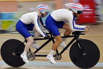 Aileen&nbsp;McGlynn(L)&nbsp;and&nbsp;her&nbsp;pilot&nbsp;Ellen&nbsp;Hunter&nbsp;of&nbsp;Great&nbsp;Britain&nbsp;competes&nbsp;during&nbsp;women's&nbsp;individual&nbsp;pursuit(B&VI)&nbsp;final&nbsp;of&nbsp;the&nbsp;Beijing&nbsp;2008&nbsp;Paralympic&nbsp;Games&nbsp;cycling&nbsp;track&nbsp;event&nbsp;on&nbsp;Sept.&nbsp;9,&nbsp;2008.&nbsp;The&nbsp;British&nbsp;duet&nbsp;won&nbsp;gold&nbsp;medal&nbsp;in&nbsp;the&nbsp;event&nbsp;with&nbsp;3&nbsp;min&nbsp;39.809&nbsp;secs.(Xinhua/Wang&nbsp;Lei)