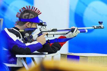 Matt&nbsp;Skelhon&nbsp;of&nbsp;Great&nbsp;Britain&nbsp;claimed&nbsp;the&nbsp;title&nbsp;of&nbsp;the&nbsp;Mixed&nbsp;R3-10m&nbsp;Air&nbsp;Rifle&nbsp;Prone&nbsp;SH1&nbsp;with&nbsp;a&nbsp;total&nbsp;of&nbsp;704.9&nbsp;points&nbsp;in&nbsp;the&nbsp;Beijing&nbsp;2008&nbsp;Paralympic&nbsp;Games&nbsp;in&nbsp;Beijing,&nbsp;China,&nbsp;on&nbsp;Thursday,&nbsp;September&nbsp;11,&nbsp;2008.