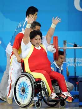 Li&nbsp;Ruifang&nbsp;celebrates&nbsp;after&nbsp;her&nbsp;win.