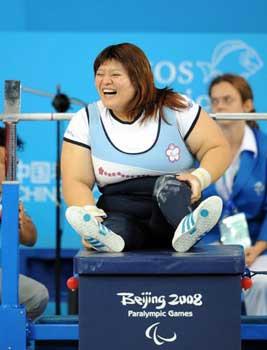 Lin&nbsp;Tzu-hui&nbsp;celebrates&nbsp;after&nbsp;her&nbsp;win.