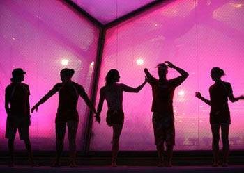 Canadian&nbsp;swimmers&nbsp;pose&nbsp;for&nbsp;group&nbsp;photos&nbsp;in&nbsp;the&nbsp;National&nbsp;Aquatics&nbsp;Center,&nbsp;or&nbsp;the&nbsp;Water&nbsp;Cube,&nbsp;in&nbsp;Beijing,&nbsp;China,&nbsp;Sept.&nbsp;15,&nbsp;2008.&nbsp;The&nbsp;Beijing&nbsp;2008&nbsp;Paralympic&nbsp;Games&nbsp;swimming&nbsp;event&nbsp;finished&nbsp;here&nbsp;on&nbsp;Tuesday.&nbsp;(Xinhua&nbsp;Photo)