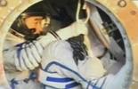 Re-entry capsule opens
