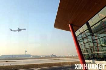 The tourism industry across the Strait is also hailing the launch of the direct air links which will substantially save time and costs for tourists. 