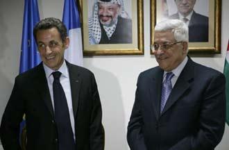 Palestinian&nbsp;President&nbsp;Mahmoud&nbsp;Abbas&nbsp;(R)&nbsp;meets&nbsp;with&nbsp;visiting&nbsp;French&nbsp;President&nbsp;Nicolas&nbsp;Sarkozy&nbsp;at&nbsp;the&nbsp;presidential&nbsp;office&nbsp;in&nbsp;the&nbsp;West&nbsp;Bank&nbsp;city&nbsp;of&nbsp;Ramallah&nbsp;on&nbsp;Jan.&nbsp;5,&nbsp;2009.&nbsp;Nicolas&nbsp;Sarkozy&nbsp;urged&nbsp;here&nbsp;Monday&nbsp;evening&nbsp;an&nbsp;end&nbsp;to&nbsp;the&nbsp;warfare&nbsp;in&nbsp;Gaza.(Xinhua&nbsp;File&nbsp;Photo)