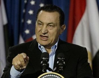 A&nbsp;file&nbsp;photo&nbsp;of&nbsp;Egyptian&nbsp;President&nbsp;Hosni&nbsp;Mubarak&nbsp;in&nbsp;2004.&nbsp;Mubarak&nbsp;called&nbsp;on&nbsp;Saturday&nbsp;for&nbsp;an&nbsp;immediate&nbsp;and&nbsp;unconditional&nbsp;ceasefire&nbsp;in&nbsp;the&nbsp;Gaza&nbsp;Strip,&nbsp;as&nbsp;Hamas&nbsp;vowed&nbsp;to&nbsp;fight&nbsp;on&nbsp;if&nbsp;its&nbsp;terms&nbsp;for&nbsp;a&nbsp;truce&nbsp;were&nbsp;not&nbsp;met.(AFP/File/Luke&nbsp;Frazza)