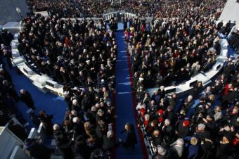 Barack Obama walks out to take the Oath of Office as the 44th President of the United States during the inauguration ceremony in Washington, January 20, 2009. [Agencies]