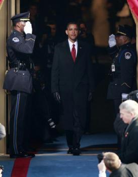 US President-elect Barack Obama arrives for his inauguration ceremony as 44th President of the United States in Washington, January 20, 2009. [Agencies]