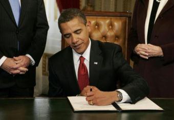 Obama sworn in as America's first black president
