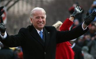 Vice President Joe Biden and his wife Jill walk along Pennsylvania Avenue Tuesday, Jan. 20, 2009, in Washington, during the inaugural parade.(AP Photo/Clarissa M. Rucker)