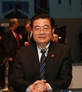 Chinese President Hu Jintao attends the Group of 20 summit in London, Britain, April 2, 2009. (Xinhua Photo)