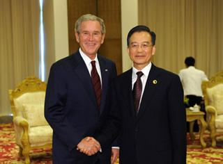 China's&nbsp;Premier&nbsp;Wen&nbsp;Jiabao&nbsp;(R)&nbsp;meets&nbsp;with&nbsp;former&nbsp;U.S.&nbsp;President&nbsp;George&nbsp;W.&nbsp;Bush,&nbsp;in&nbsp;Boao,&nbsp;south&nbsp;China's&nbsp;Hainan&nbsp;Province,&nbsp;April&nbsp;18,&nbsp;2009.&nbsp;Bush&nbsp;arrived&nbsp;here&nbsp;to&nbsp;attend&nbsp;the&nbsp;Boao&nbsp;Forum&nbsp;for&nbsp;Asia&nbsp;(BFA)&nbsp;Annual&nbsp;Conference&nbsp;2009&nbsp;held&nbsp;from&nbsp;April&nbsp;17&nbsp;to&nbsp;19.&nbsp;(Xinhua/Huang&nbsp;Jingwen)