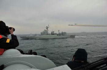 The Chinese People's Liberation Army (PLA) Navy's frigate Luoyang is seen during a naval parade of the PLA Navy warships and aircraft in waters off China's port city of Qingdao, east China's Shandong Province, on April 23, 2009. (Xinhua/Li Gang)