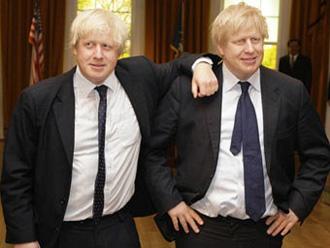 London&nbsp;Mayor&nbsp;Boris&nbsp;Johnson(L)&nbsp;and&nbsp;his&nbsp;wax(&nbsp;R)&nbsp;at&nbsp;Madame&nbsp;Tussauds&nbsp;on&nbsp;Tuesday.&nbsp;[Photo:&nbsp;Agencies]