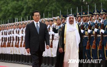 President&nbsp;Hu&nbsp;Jintao&nbsp;has&nbsp;met&nbsp;with&nbsp;Kuwaiti&nbsp;Emir,&nbsp;Sheikh&nbsp;Sabah&nbsp;al-Ahmad&nbsp;al-Jaber&nbsp;al-Sabah,&nbsp;at&nbsp;the&nbsp;Great&nbsp;Hall&nbsp;of&nbsp;the&nbsp;People&nbsp;in&nbsp;Beijing.&nbsp;