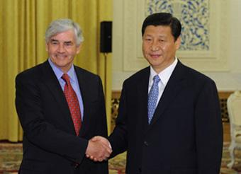 Chinese&nbsp;Vice&nbsp;President&nbsp;Xi&nbsp;Jinping&nbsp;(R)&nbsp;meets&nbsp;with&nbsp;visiting&nbsp;Canadian&nbsp;Foreign&nbsp;Minister&nbsp;Lawrence&nbsp;Cannon&nbsp;at&nbsp;the&nbsp;Great&nbsp;Hall&nbsp;of&nbsp;the&nbsp;People&nbsp;in&nbsp;Beijing,&nbsp;capital&nbsp;of&nbsp;China,&nbsp;May&nbsp;12,&nbsp;2009.(Xinhua/Huang&nbsp;Jingwen)