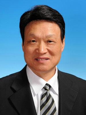 Chen Zongxing is elected vice-chairman of the 11th National Committee of the Chinese People's Political Consultative Conference (CPPCC) at the fourth plenary meeting of the First Session of the 11th CPPCC National Committee in Beijing, capital of China, March 13, 2008. (Xinhua Photo)