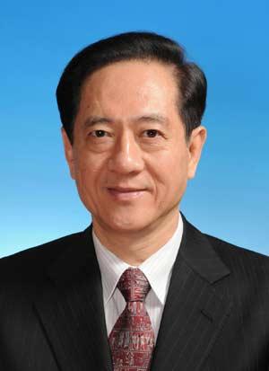 Han Qide is elected vice-chairman of the 11th National People's Congress (NPC) Standing Committee during the fifth plenary meeting of the First Session of the 11th National People's Congress (NPC) in Beijing, capital of China, March 15, 2008. (Xinhua Photo)