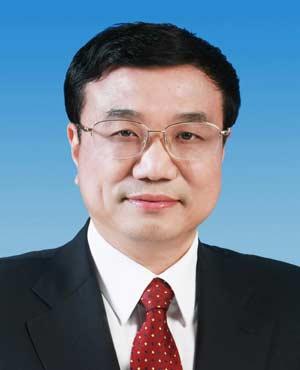 Li Keqiang is approved as vice-premier of China's State Council at the seventh plenary meeting of the First Session of the 11th National People's Congress (NPC) in Beijing, capital of China, March 17, 2008.(Xinhua Photo)