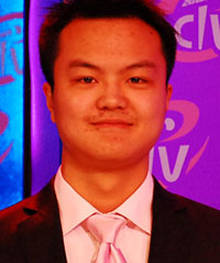 赵庞 南京大学<a></a>　　<strong><font color=red>人气指数 35509</font></strong><br><br><br>　　来自南京大学的<font color=red>赵庞</font>同学获得2008“CCTV杯”全国英语演讲大赛“网络人气王”称号！