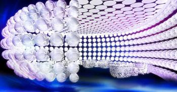 A&nbsp;curtain&nbsp;of&nbsp;embroidered&nbsp;balls