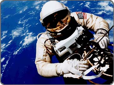 China´s self-developed EVA spacesuits