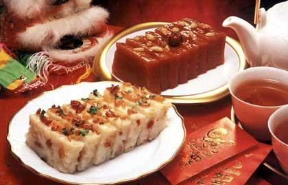 Southerners&nbsp;like&nbsp;to&nbsp;eat&nbsp;nian&nbsp;gao,&nbsp;or&nbsp;"New&nbsp;Year&nbsp;Cake"&nbsp;-&nbsp;a&nbsp;sweet&nbsp;sticky&nbsp;brown&nbsp;cake&nbsp;made&nbsp;of&nbsp;rice&nbsp;flour&nbsp;and&nbsp;sugar.&nbsp;In&nbsp;Chinese,&nbsp;gao&nbsp;is&nbsp;a&nbsp;homonym&nbsp;for&nbsp;"high",&nbsp;and&nbsp;nian&nbsp;is&nbsp;"year".&nbsp;Nian&nbsp;gao&nbsp;is&nbsp;a&nbsp;homonym&nbsp;for&nbsp;"higher&nbsp;each&nbsp;year"&nbsp;and&nbsp;symbolizes&nbsp;improvement&nbsp;in&nbsp;life&nbsp;year&nbsp;by&nbsp;year.&nbsp;Their&nbsp;sweetness&nbsp;symbolizes&nbsp;a&nbsp;rich&nbsp;sweet&nbsp;life.&nbsp;Finally,&nbsp;the&nbsp;round&nbsp;shape&nbsp;signifies&nbsp;family&nbsp;reunion.