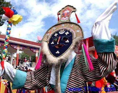 Tibetan play is an important cultural component of Tibetans' social life.