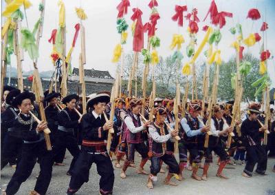 During the long history of the development of the Miao culture, the Lusheng has not only been regarded as the symbol of their people but was also combined with dance music, acrobatics and Wushu (martial arts), etc.