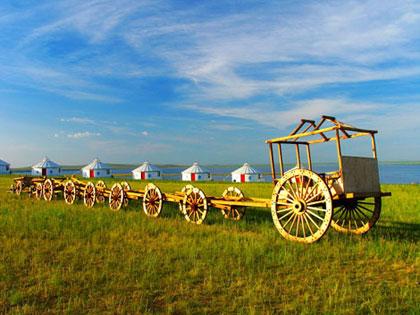 The lele cart is a mobile home for herdsmen, being the cart while traveling and a yurt when settled down.