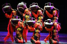 Lotus Awards Folk Dance Competition held in Guiyang 