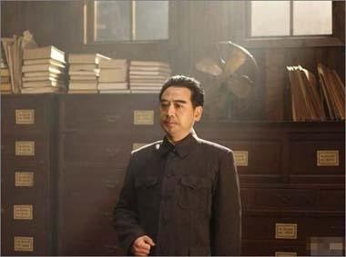 Liu Jin as Zhou Enlai