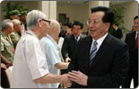 Chinese vice president meets retired officials, veteran soldiers
