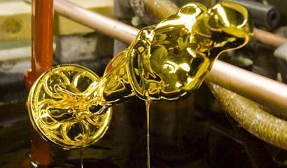 ...and&nbsp;finally&nbsp;in&nbsp;24-carat&nbsp;gold(Picture:&nbsp;EPA)