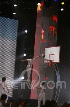 Freestyle&nbsp;Basketball(CCTV.com)