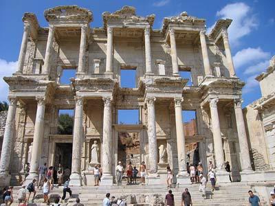 The&nbsp;Celsus&nbsp;Library&nbsp;in&nbsp;Ephesus,&nbsp;dating&nbsp;from&nbsp;135&nbsp;CE